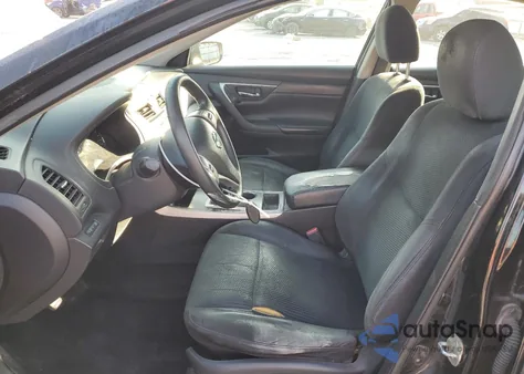 2015 Nissan Altima 2.5 из США, поврежденный, VIN 1N4AL3AP3FC480587